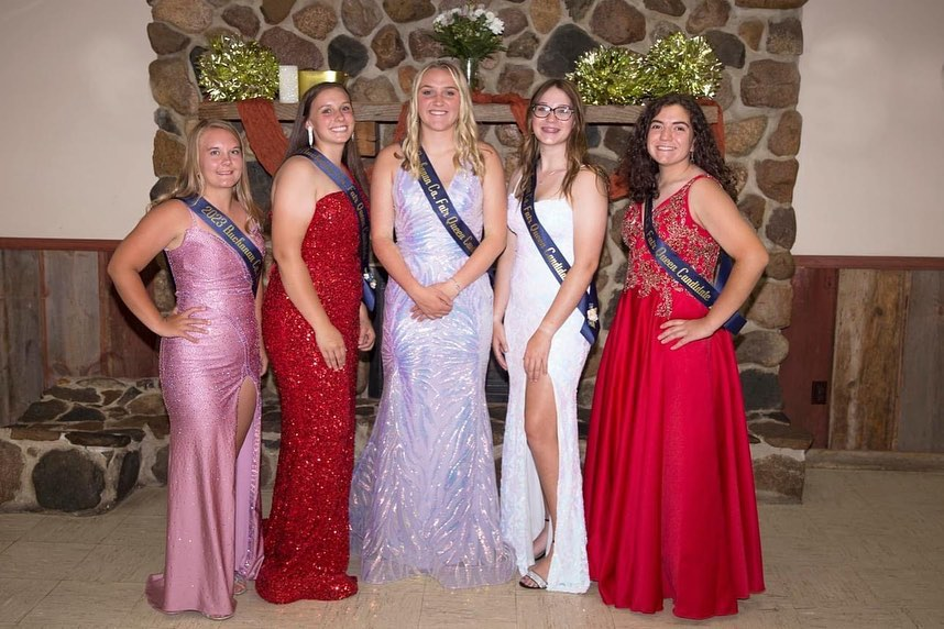 L to R: Delaney Youngblut, Addison Gericke, Katie Clark, Lexie Pillard, Katie Finnegan